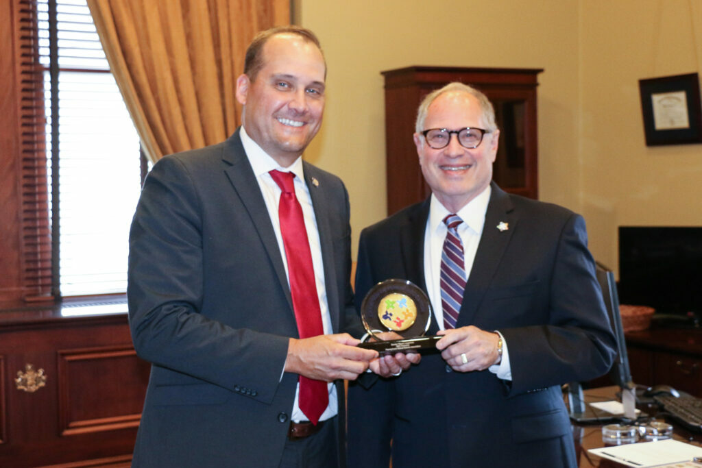 Senator Langerholc receiving Champion of Public Education award